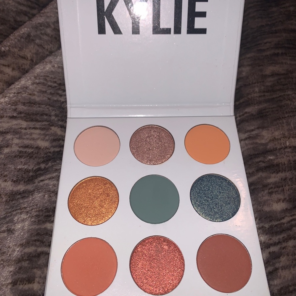 Kylie Blue Honey